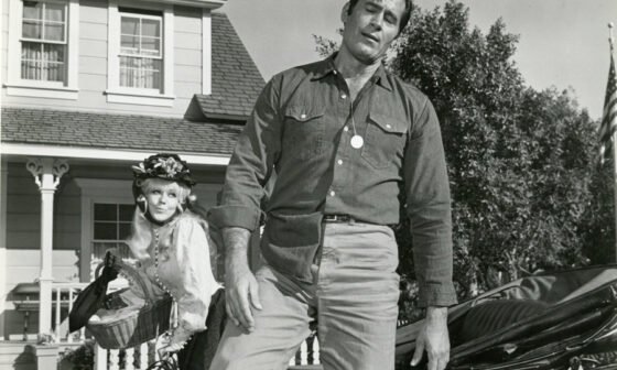 gladys huldah walker